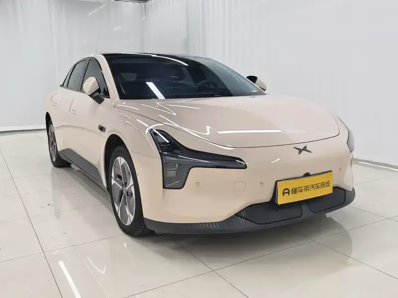 2024 Xpeng Mona M03 с пробегом 10 800 км