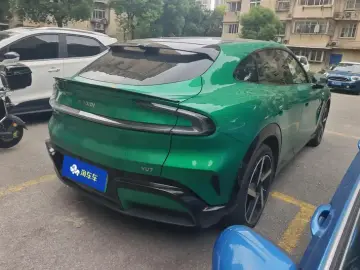 2025 Xiaomi YU7 с пробегом 62 000 км