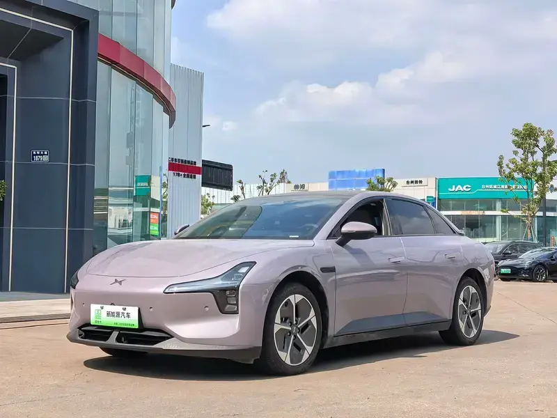 2026 Xpeng Mona M03 с пробегом 6 000 км