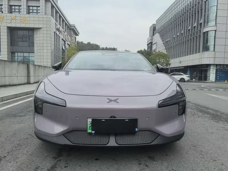 2025 Xpeng Mona M03 с пробегом 8 400 км