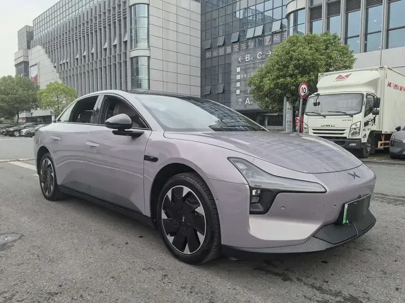 2025 Xpeng Mona M03 с пробегом 8 400 км