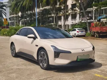 2025 Xpeng Mona M03 с пробегом 22 000 км