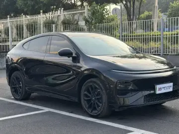 2025 Xpeng G6 с пробегом 20 000 км