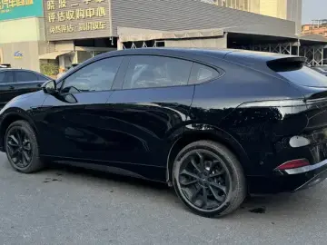 2025 Xpeng G6 с пробегом 20 000 км