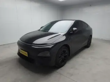 2025 Xpeng G6 с пробегом 26 800 км
