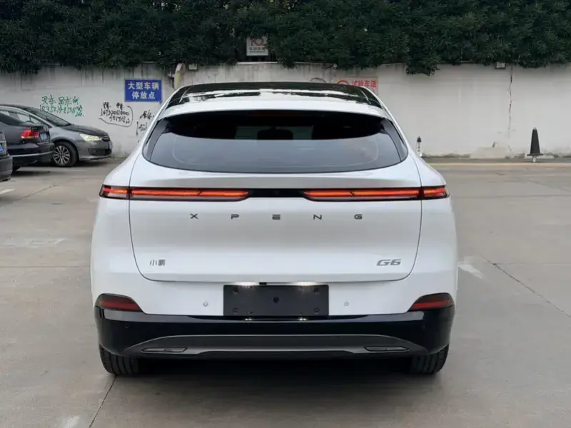 2025 Xpeng G6 с пробегом 24 000 км