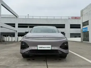 2025 Xpeng G6 с пробегом 18 000 км