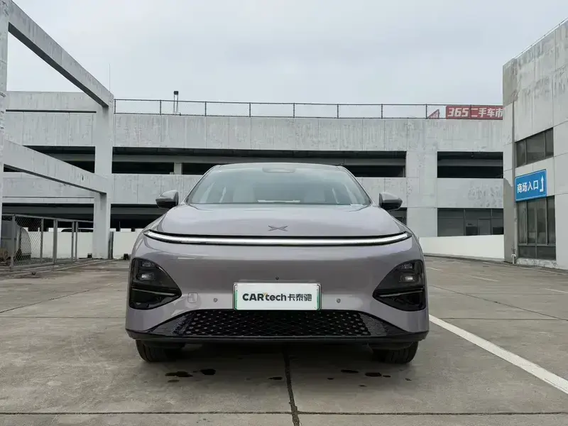 2025 Xpeng G6 с пробегом 18 000 км