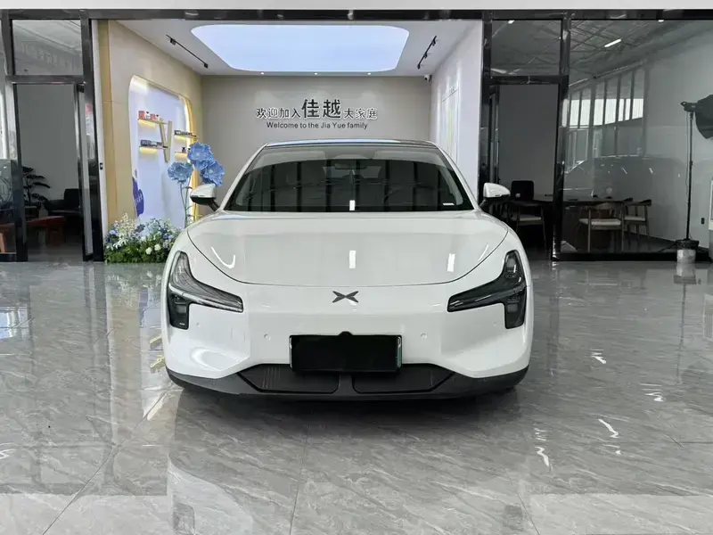 2025 Xpeng Mona M03 с пробегом 60 000 км