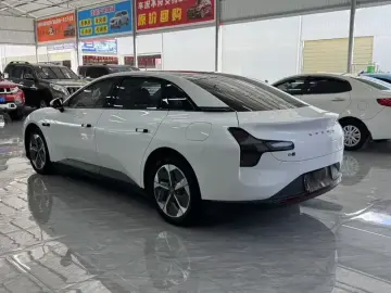 2025 Xpeng Mona M03 с пробегом 60 000 км