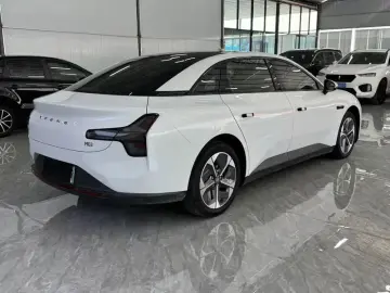 2025 Xpeng Mona M03 с пробегом 60 000 км