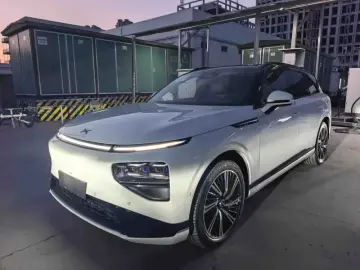 Xpeng G9