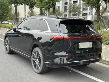 2024 Xpeng G9 с пробегом 48 000 км