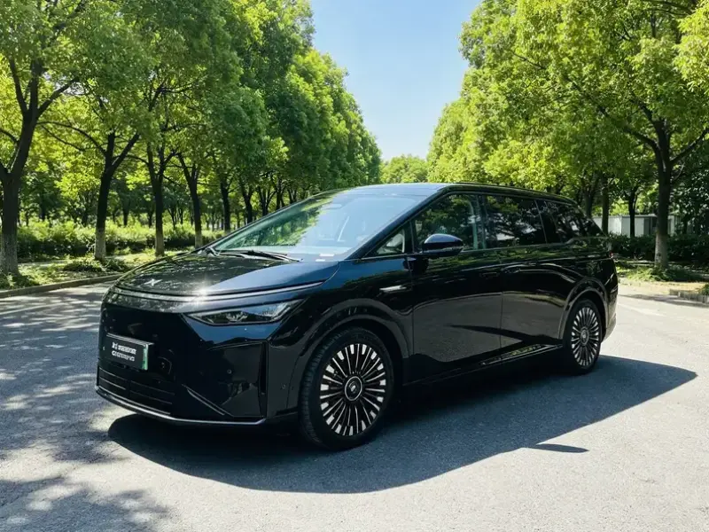 2026 Xpeng X9 с пробегом 16 000 км