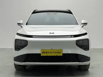 2022 Xpeng G9 с пробегом 124 200 км