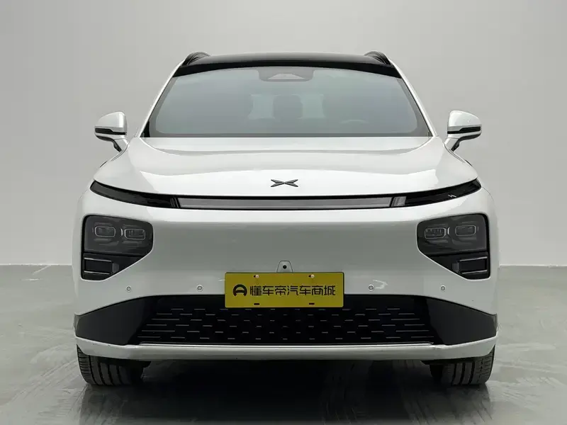 2022 Xpeng G9 с пробегом 124 200 км