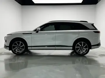 2022 Xpeng G9 с пробегом 124 200 км