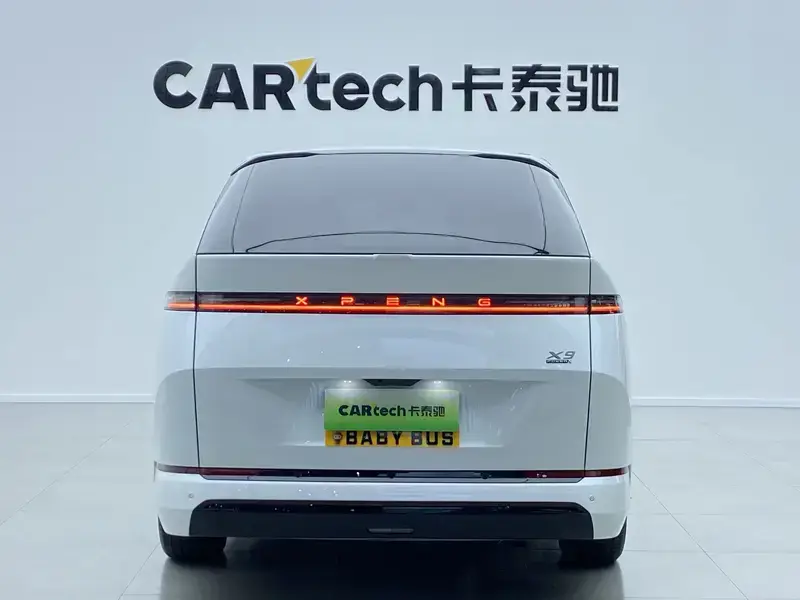 2026 Xpeng X9 с пробегом 5 800 км