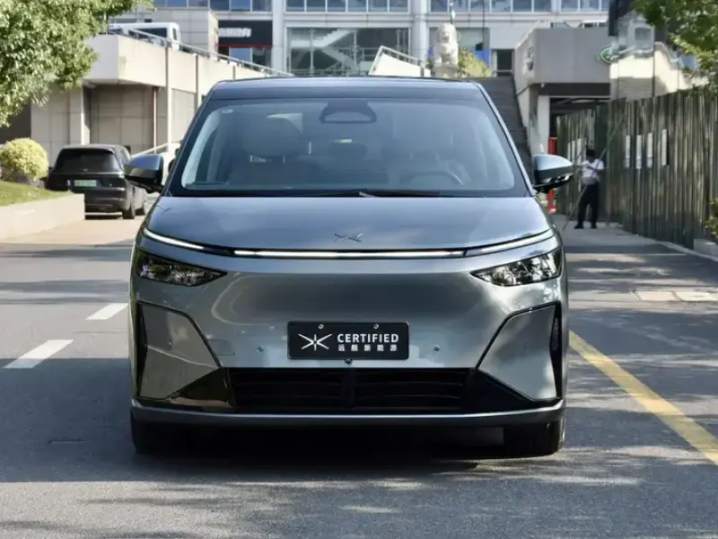 2026 Xpeng X9 с пробегом 5 100 км