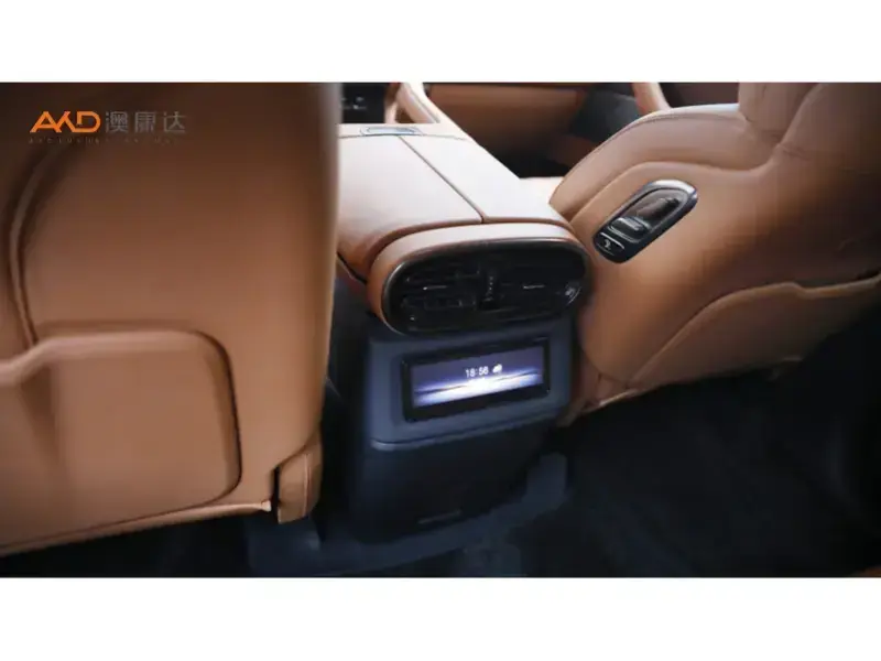2023 BYD Yangwang U8 с пробегом 16 100 км