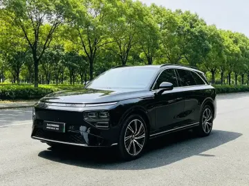 2024 Xpeng G9 с пробегом 66 000 км