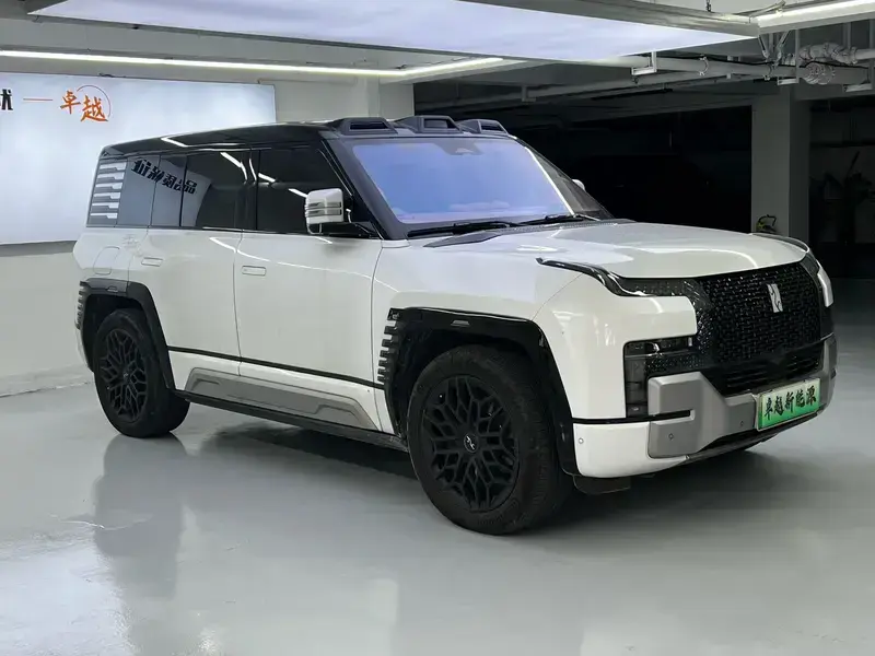 2023 BYD Yangwang U8 с пробегом 63 000 км