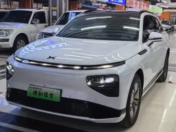 Xpeng G9