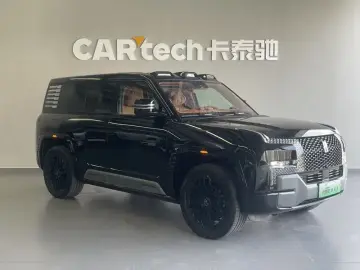 2023 BYD Yangwang U8 с пробегом 82 000 км