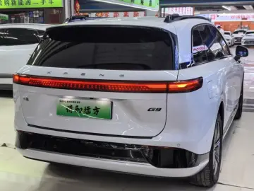 2024 Xpeng G9 с пробегом 48 000 км
