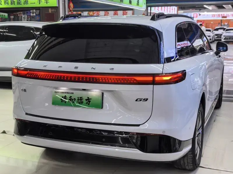 2024 Xpeng G9 с пробегом 48 000 км