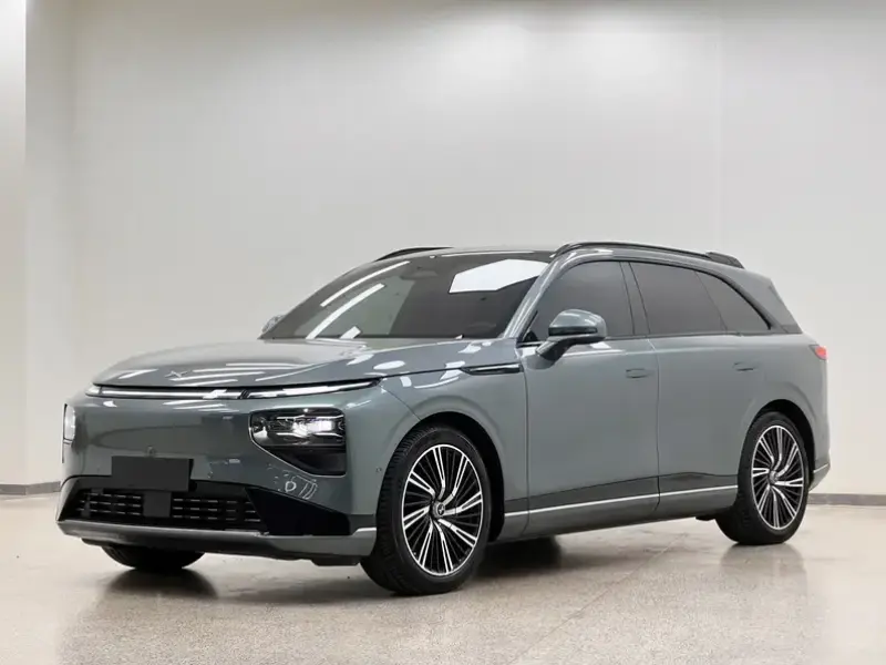 2025 Xpeng G9 с пробегом 20 900 км