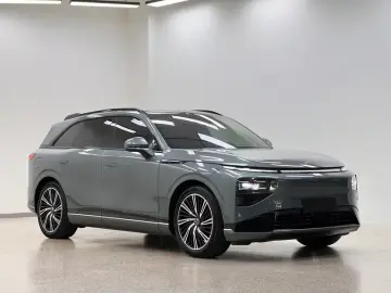 2025 Xpeng G9 с пробегом 20 900 км