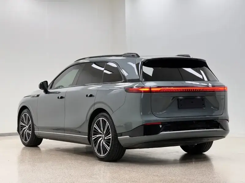 2025 Xpeng G9 с пробегом 20 900 км