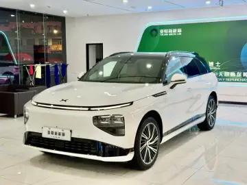Xpeng G9