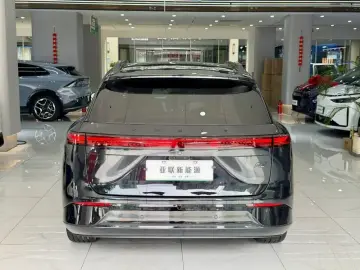 2026 Xpeng G9 с пробегом 6 000 км