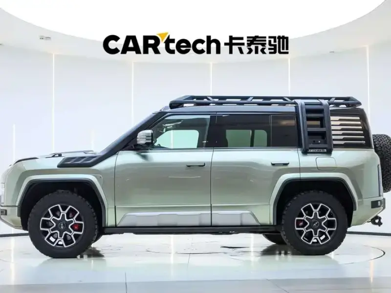 2024 BYD Yangwang U8 с пробегом 34 400 км