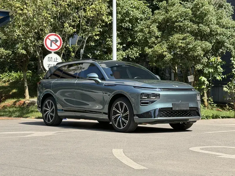 2024 Xpeng G9 с пробегом 42 000 км