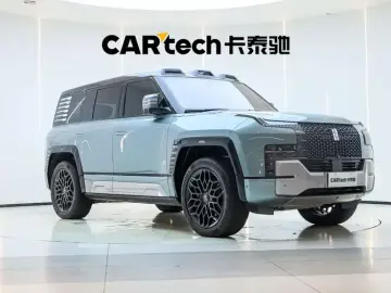 2023 BYD Yangwang U8 с пробегом 34 700 км