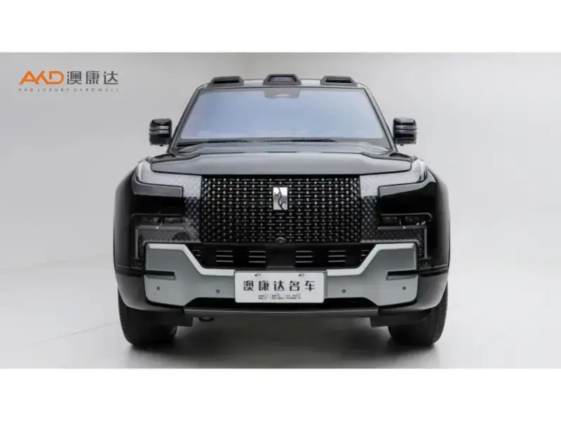 2023 BYD Yangwang U8 с пробегом 35 300 км