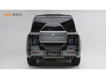 2023 BYD Yangwang U8 с пробегом 35 300 км