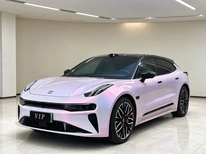 2024 Zeekr 001 с пробегом 16 000 км