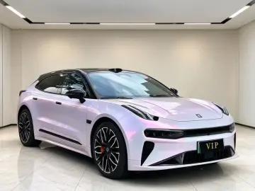 2024 Zeekr 001 с пробегом 16 000 км