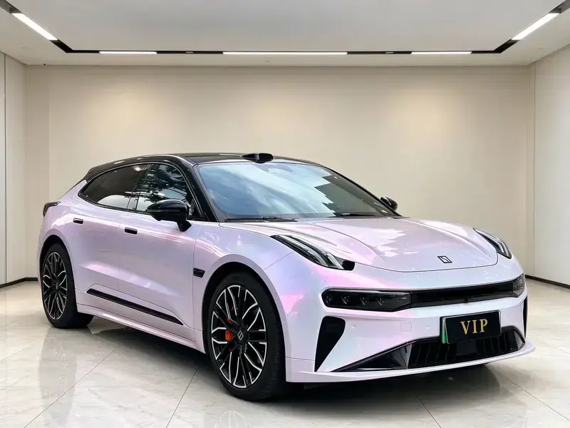 2024 Zeekr 001 с пробегом 16 000 км