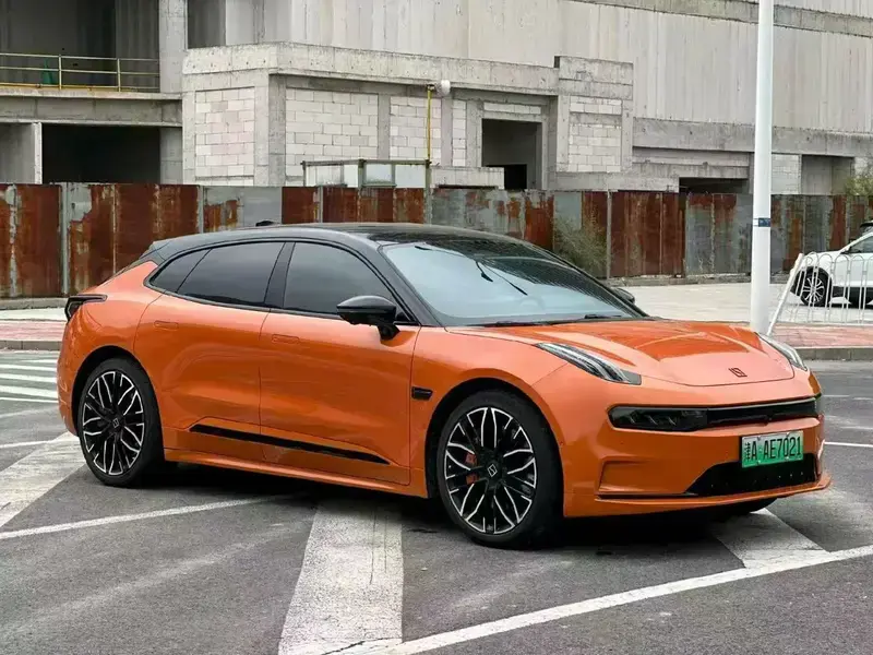 2023 Zeekr 001 с пробегом 120 000 км