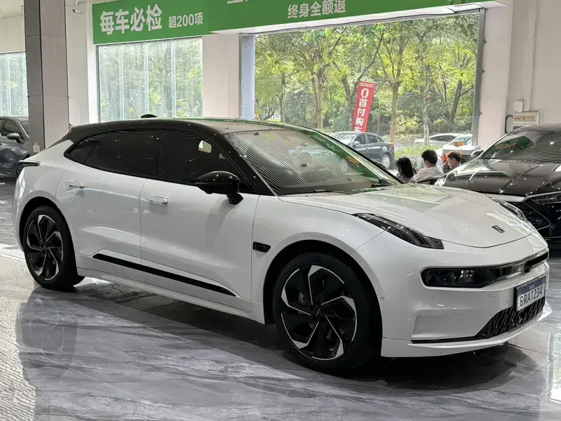 2023 Zeekr 001 с пробегом 63 000 км