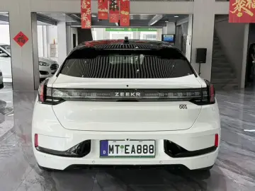 2023 Zeekr 001 с пробегом 63 000 км