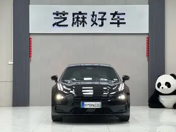 2023 Zeekr 001 с пробегом 81 000 км