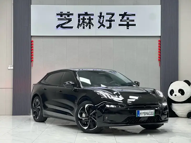 2023 Zeekr 001 с пробегом 81 000 км