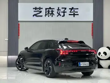 2023 Zeekr 001 с пробегом 81 000 км