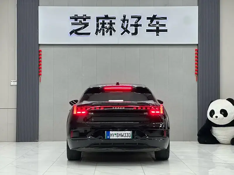 2023 Zeekr 001 с пробегом 81 000 км